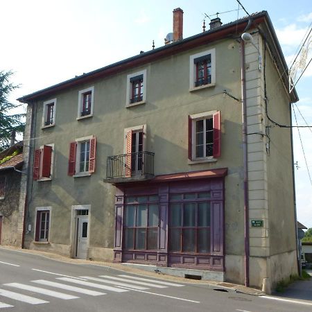 Grand studio et jolies chambres à louer Passins Esterno foto