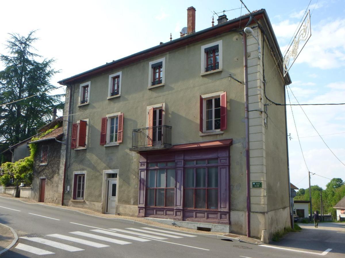 Grand studio et jolies chambres à louer Passins Esterno foto