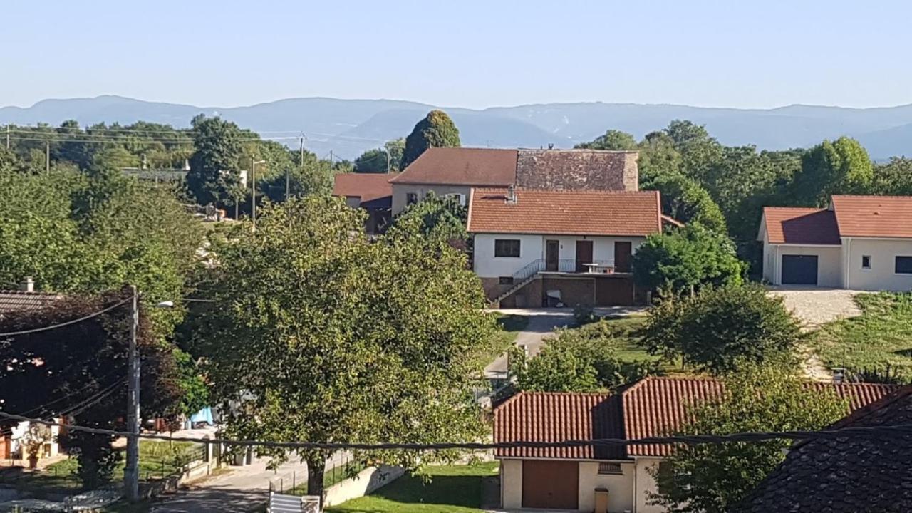 Grand studio et jolies chambres à louer Passins Esterno foto