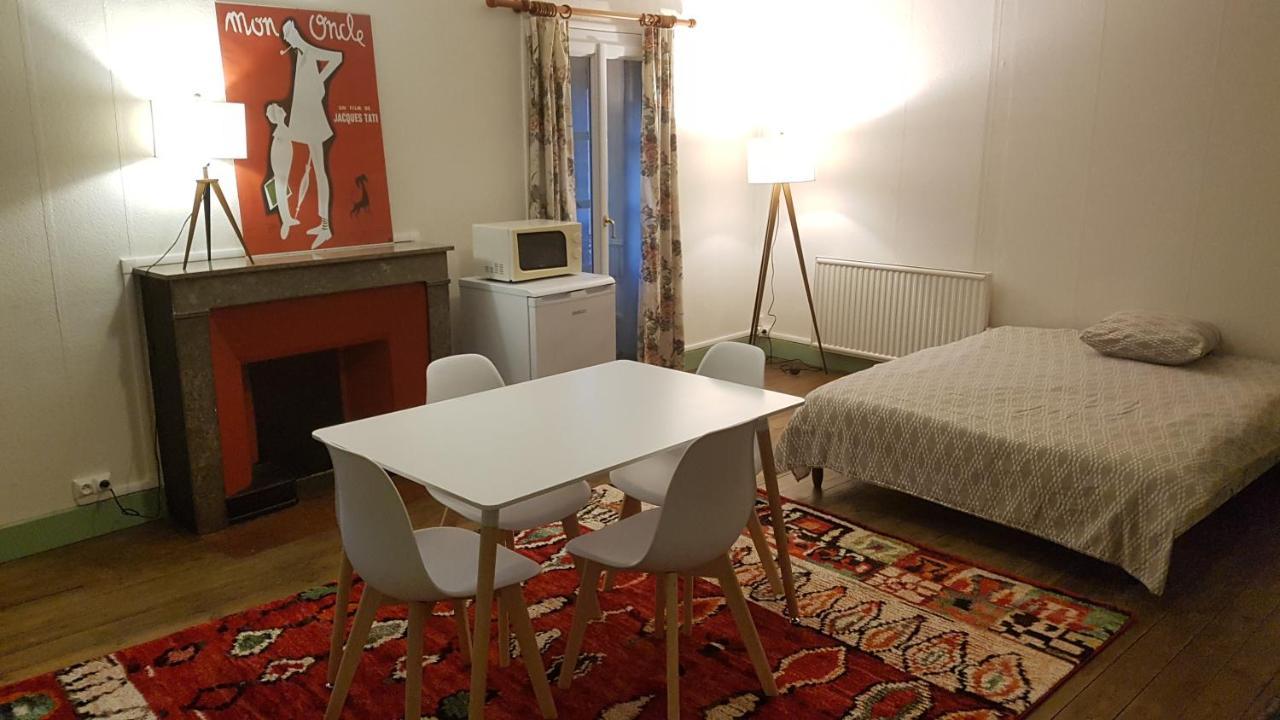 Grand studio et jolies chambres à louer Passins Esterno foto