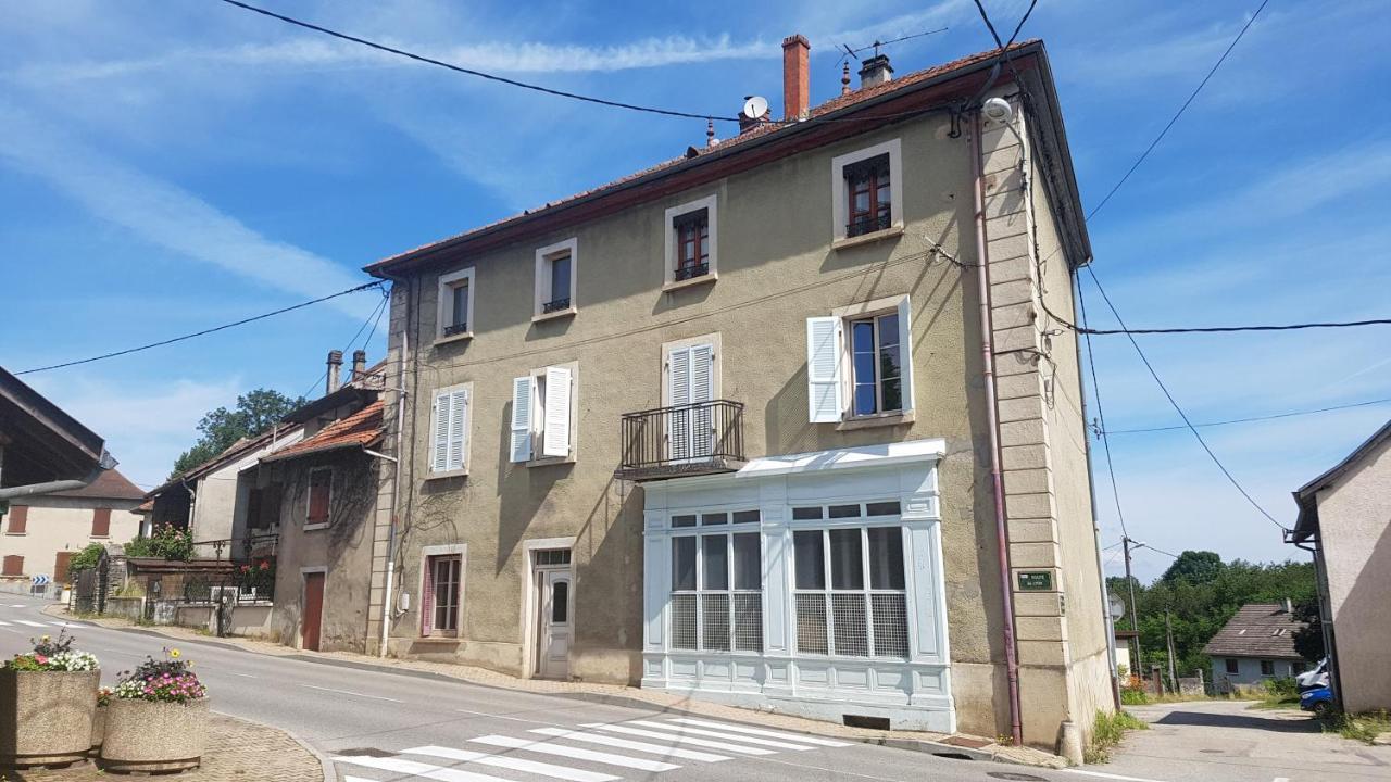 Grand studio et jolies chambres à louer Passins Esterno foto